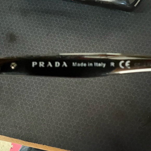 Prada Luna Rossa sps53p in great condition sell new for $300 plus will take $175 - Picture 4 of 6